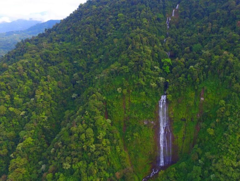 Diamond Valley Costa Rica